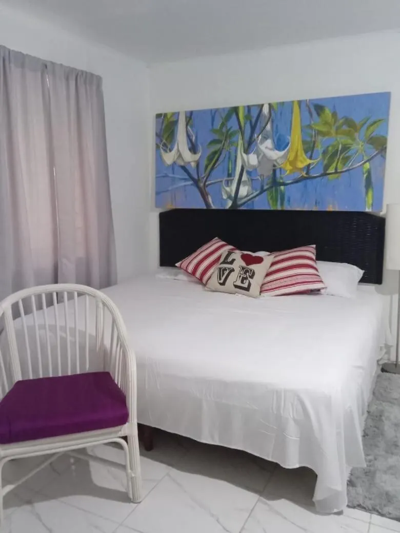 Modern Home In Ocho Rios With Wi-Fi And Netflix