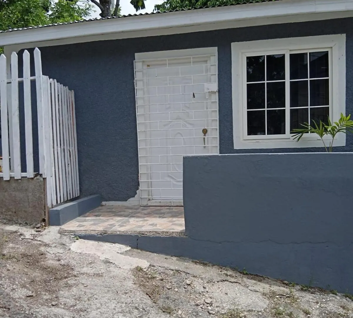 بيت للعطل Modern Home In Ocho Rios With Wi-Fi And Netflix